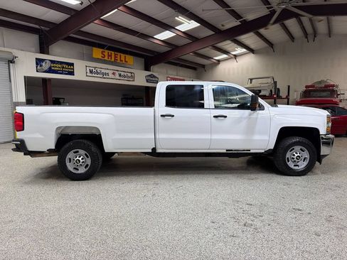 Used 2019 Chevrolet Silverado 2500 W/T w/ WT Convenience Package AWD/4WD image 9