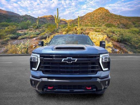 Used 2025 Chevrolet Silverado 2500 LTZ w/ Trail Boss Package AWD/4WD image 5