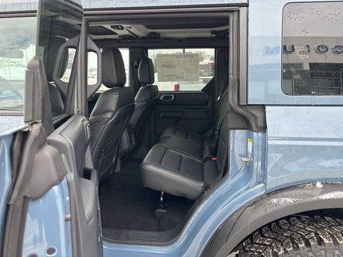 New 2025 Ford Bronco Badlands image 24