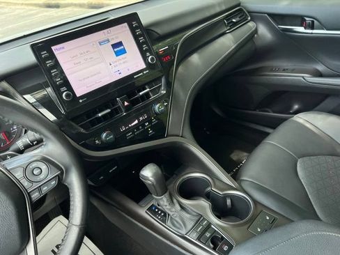 Used 2021 Toyota Camry XSE FWD image 37