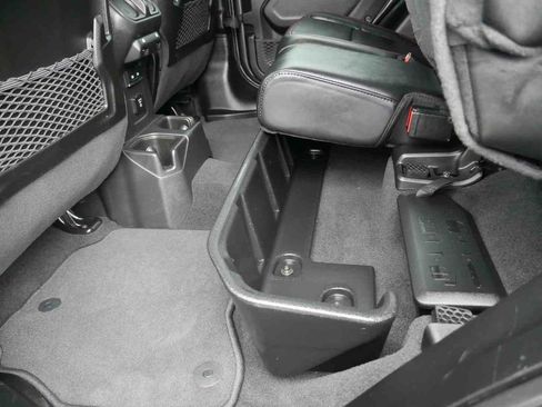 Used 2024 Jeep Gladiator Rubicon image 19