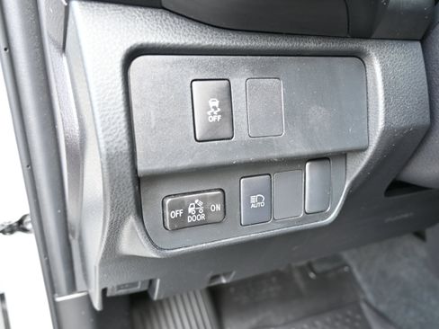 Used 2023 Toyota Tacoma SR image 19