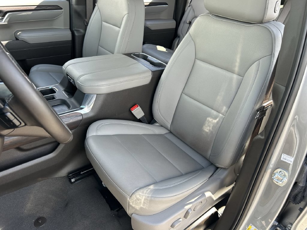 Used 2025 GMC Sierra 1500 SLT w/ SLT Premium Plus Package AWD/4WD image 19