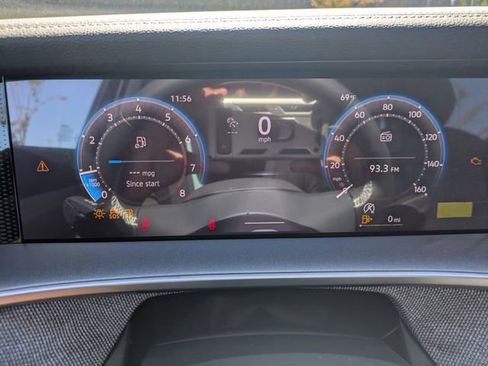 New 2025 Volkswagen Tiguan S image 25