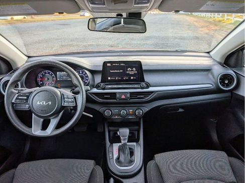 Used 2024 Kia Forte LXS image 16