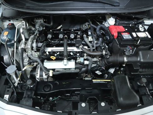 Used 2024 Nissan Versa SR image 34