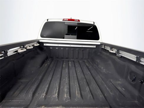 Used 2024 Nissan Frontier SV w/ SV Convenience Package AWD/4WD image 36