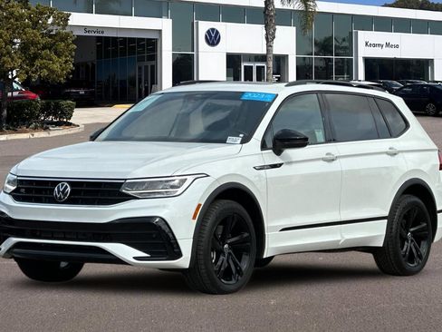 Used 2023 Volkswagen Tiguan SE R-Line FWD image 8