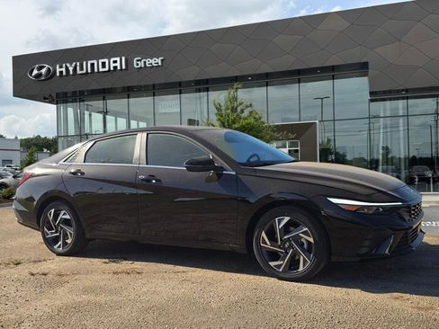 New 2026 Hyundai Elantra Limited FWD image 1