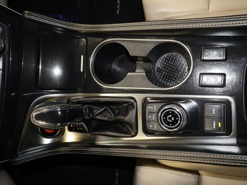 Used 2018 Nissan Maxima 3.5 SL image 15