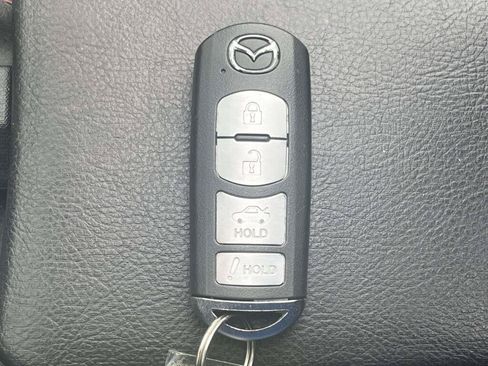 Used 2017 MAZDA MX-5 Miata Grand Touring RWD image 4