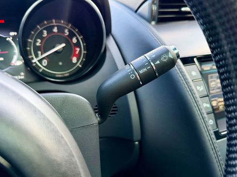 Used 2017 Jaguar F-TYPE R AWD/4WD image 41