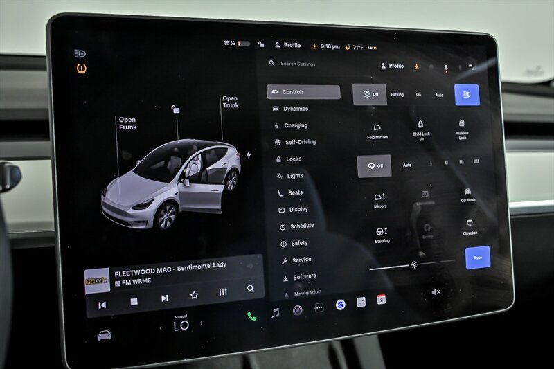 Used 2021 Tesla Model Y Long Range AWD/4WD image 26