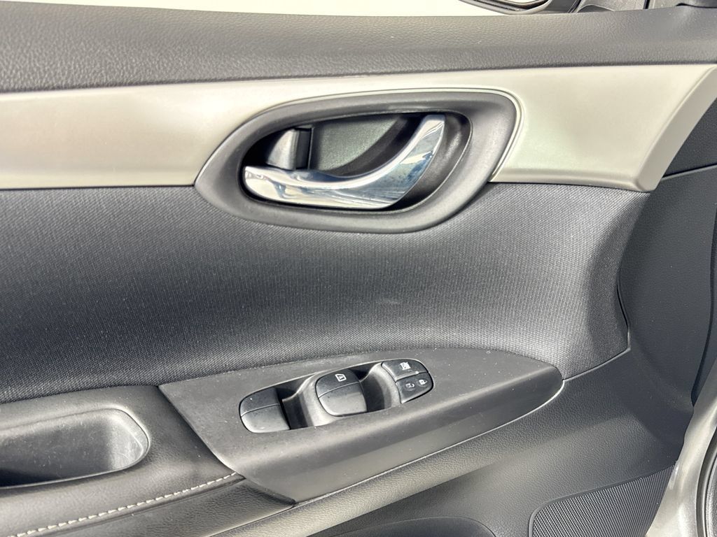 Used 2019 Nissan Sentra S FWD image 13