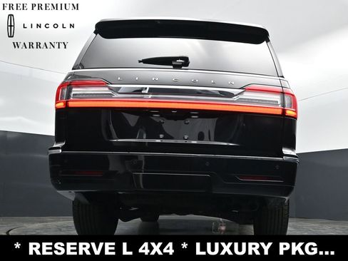 Used 2021 Lincoln Navigator L Reserve AWD/4WD image 27