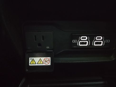 Used 2025 Jeep Grand Cherokee L Altitude image 46