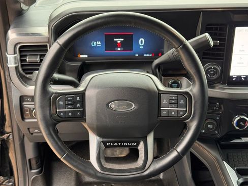 Used 2024 Ford F250 Platinum w/ FX4 Off-Road Package AWD/4WD image 28