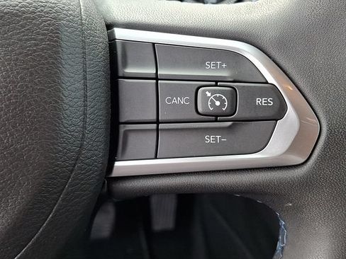 Used 2022 Jeep Compass Latitude AWD/4WD image 18