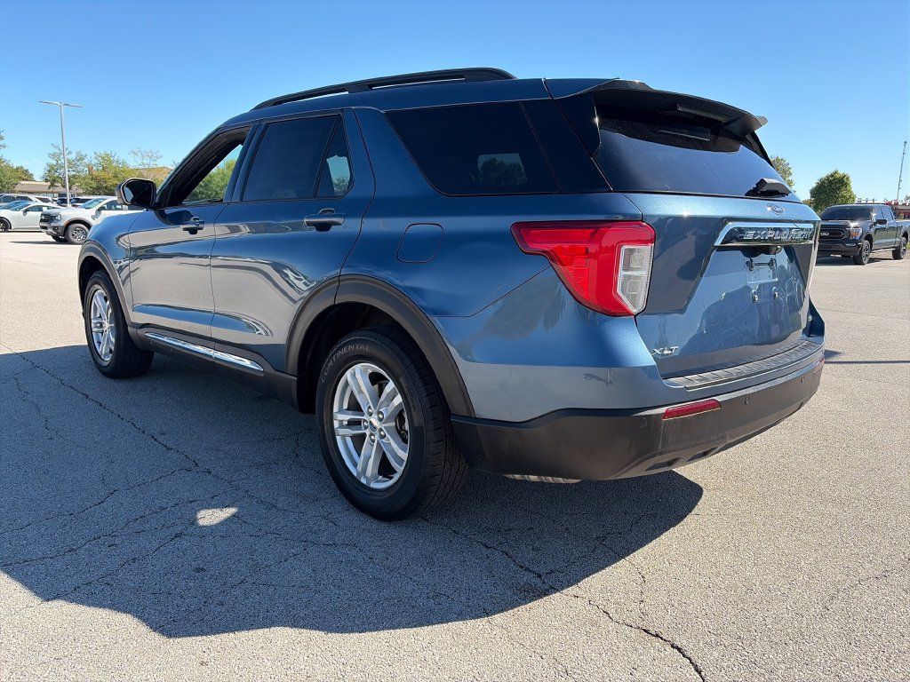 Used 2020 Ford Explorer XLT AWD/4WD image 5
