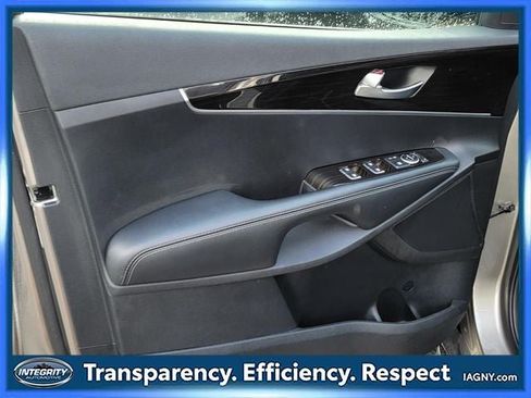 Used 2019 Kia Sorento AWD w/ LX Convenience Package image 10