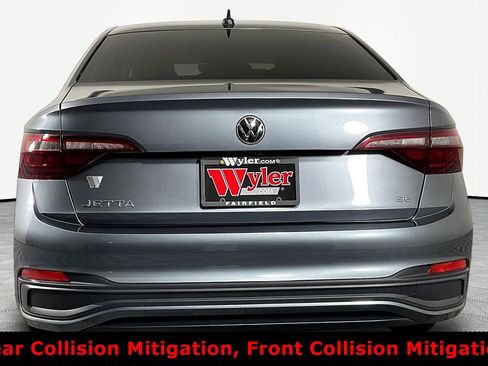 Used 2023 Volkswagen Jetta SE FWD image 5