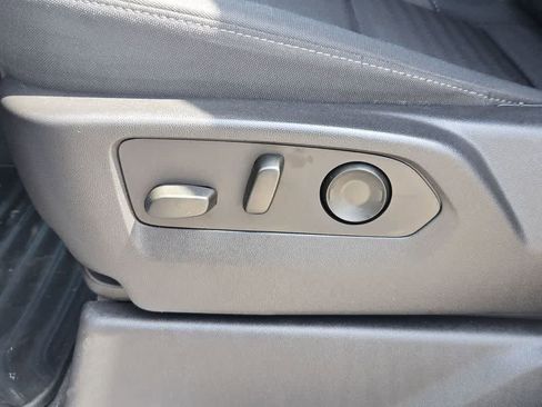 Used 2022 Chevrolet Silverado 1500 RST AWD/4WD image 18