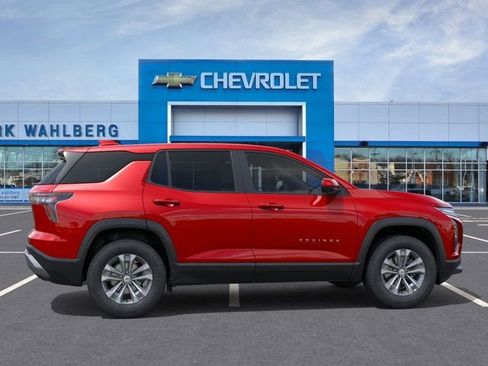 New 2026 Chevrolet Equinox LT w/ Convenience Package II AWD/4WD image 5