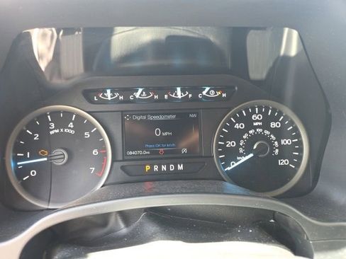 Used 2019 Ford F150 XLT w/ Equipment Group 302A Luxury AWD/4WD image 17