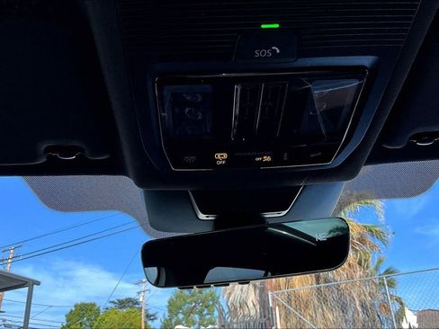 New 2026 Volkswagen Tiguan SEL R-Line image 16