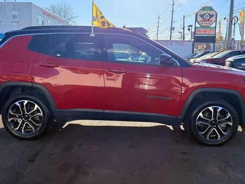 Used 2024 Jeep Compass Limited image 11