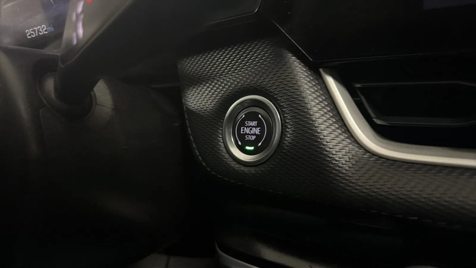 Used 2025 Chevrolet Equinox LT FWD image 15
