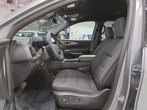 New 2026 Chevrolet Traverse LT image 9