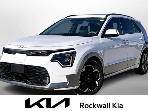 Certified 2023 Kia Niro Wave image 1