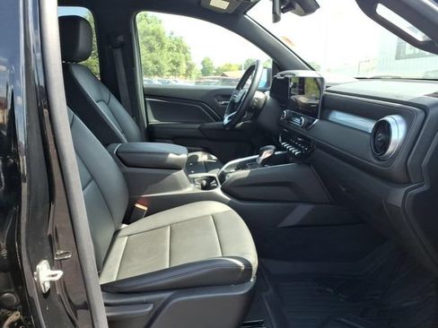 Used 2023 Chevrolet Colorado LT w/ LT Convenience Package III RWD image 17