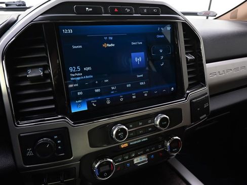 Used 2022 Ford F250 Lariat w/ Lariat Ultimate Package AWD/4WD image 28