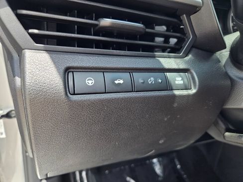 Used 2024 Nissan Altima 2.5 SV w/ SV Premium Package FWD image 22