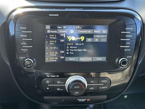 Used 2018 Kia Soul ! image 19