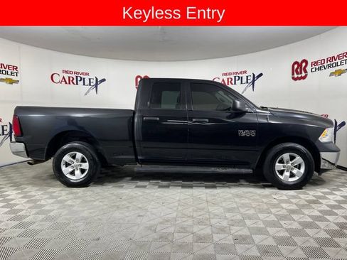 Used 2018 RAM 1500 Tradesman w/ Chrome Appearance Group RWD image 9