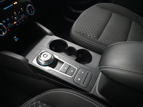 Certified 2023 Ford Escape Active AWD/4WD image 17