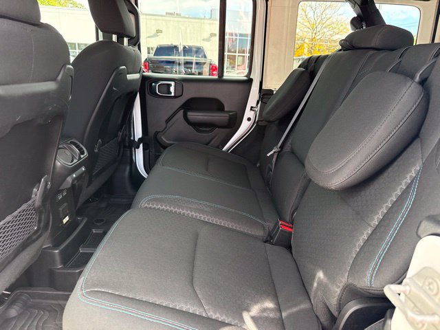 Used 2024 Jeep Wrangler Unlimited Rubicon 4xe w/ Technology Group AWD/4WD image 25