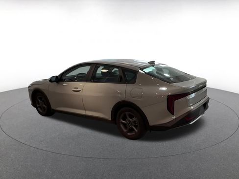 Used 2025 Kia K4 FWD image 9