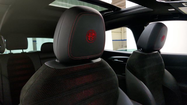 Used 2024 Alfa Romeo Tonale Veloce w/ Active Assist Package AWD/4WD image 31