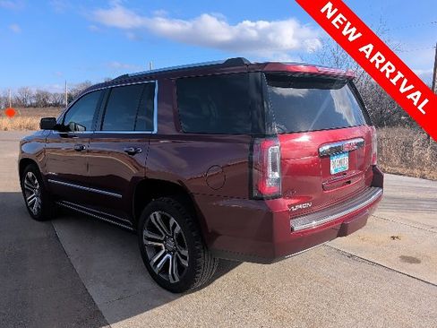Used 2020 GMC Yukon Denali w/ Denali Premium Package image 5