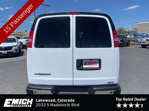 Used 2025 Chevrolet Express 3500 LT w/ LT Preferred Equipment Group RWD image 4