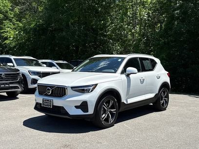 Certified 2025 Volvo XC40 B5 Core