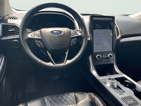 Used 2024 Ford Edge Titanium AWD/4WD image 18