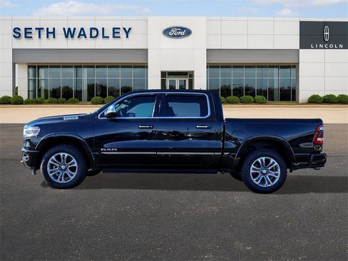 Used 2022 RAM 1500 Limited w/ Body Color Bumper Group image 4