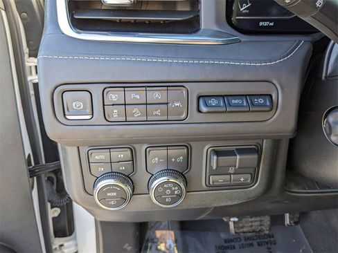 Used 2024 GMC Yukon Denali Ultimate image 28