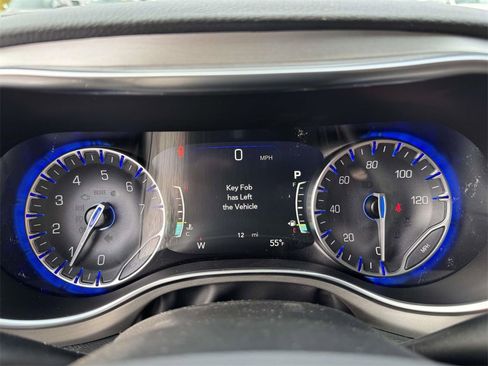 New 2026 Chrysler Pacifica Pinnacle image 24