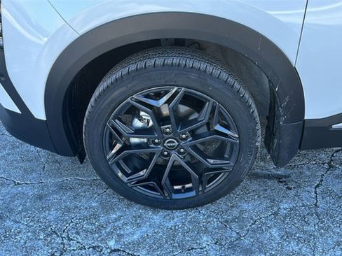 New 2026 Nissan Kicks SR w/ SR Premium Package image 6